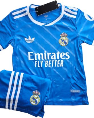 Jersey (Playera) Uniforme de Niño Real Madrid Alternativa 25/26.