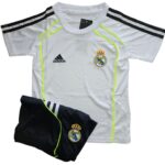 Jersey (Playera) Uniforme de Niño Real Madrid Local 25/26.
