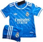 Jersey (Playera) Uniforme de Niño Real Madrid Alternativa 25/26.