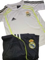 Jersey (Playera) Uniforme de Niño Real Madrid Local 25/26. - Imagen 2